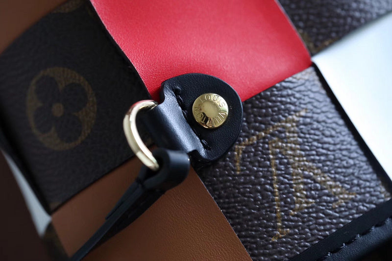 Fan Fashion Lu-Vi bags - 8070