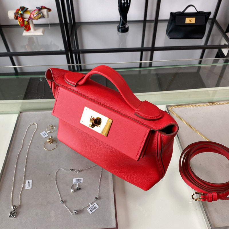 Amelia - HMS Bags - 1753