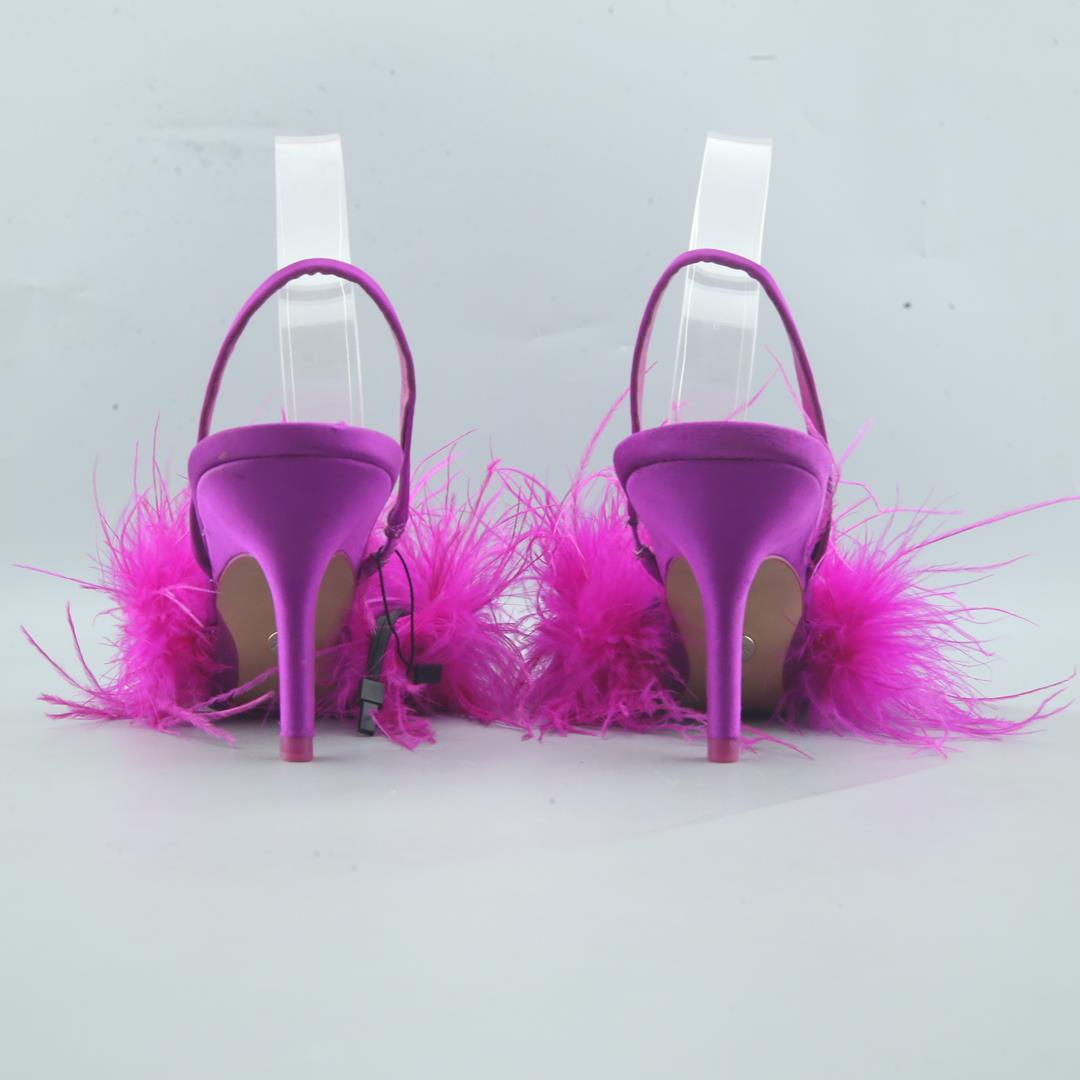 ZARA. ZAPATO TACO