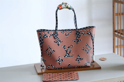 Fan Fashion Lu-Vi bags - 8078