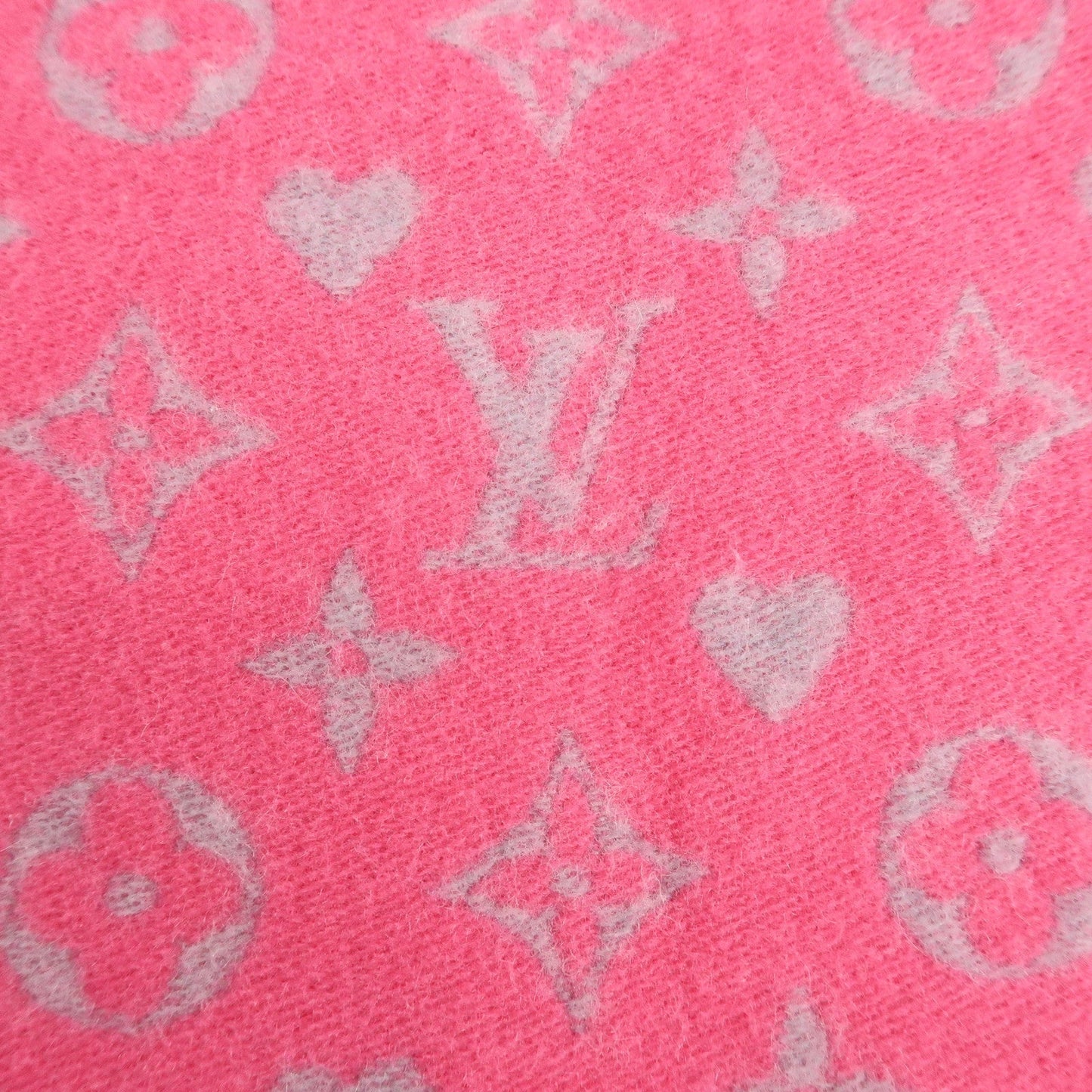 Louis Vuitton Escharp Game On Pink Scarf Pink M76901