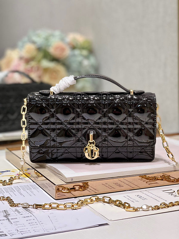 Amelia- DYOR DESIGNER BAGS - 1409
