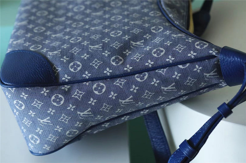 Fan Fashion Lu-Vi bags - 9944