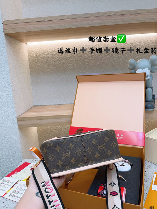 Amelia - LV Bags - 14595
