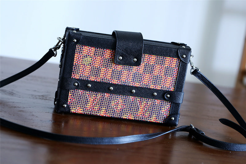 Fan Fashion Lu-Vi bags - 8213