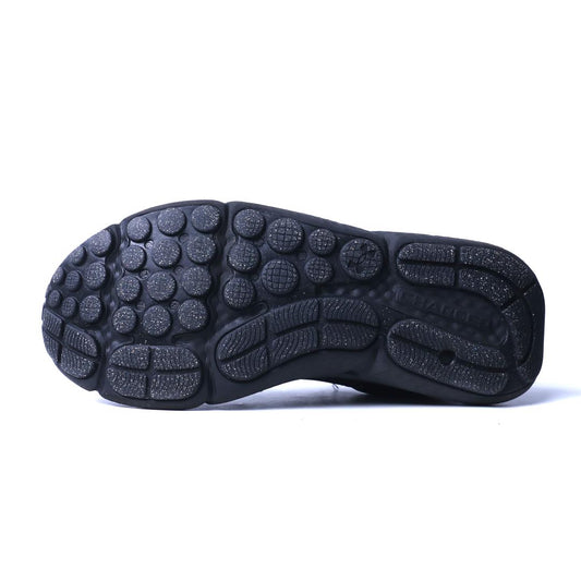 UNDER ARMOUR CHARGED ASSERT 10