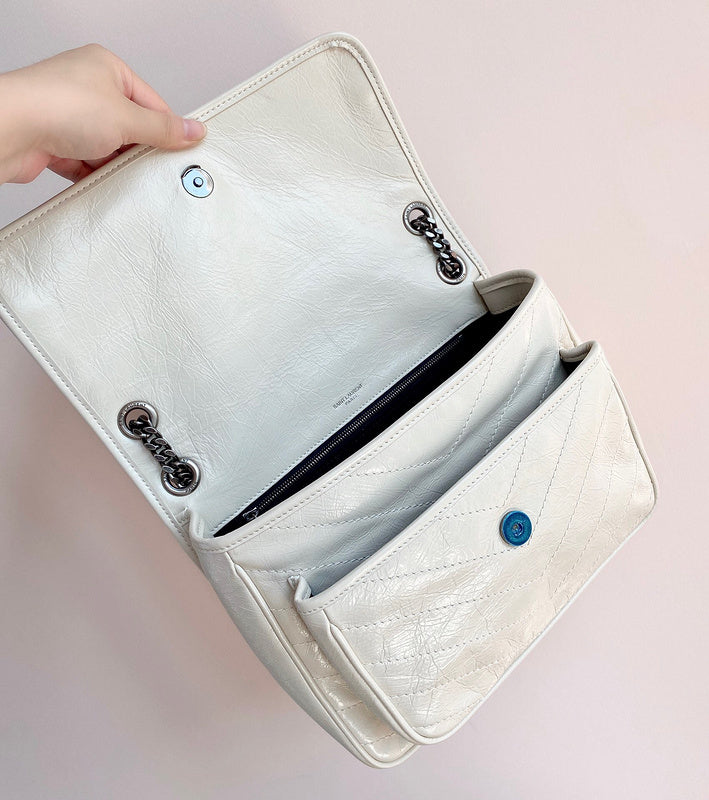 Amelia - YSL Bag - 3731