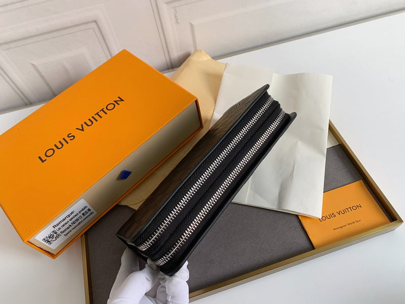 Amelia- LOV  Luxury  Wallets - 676
