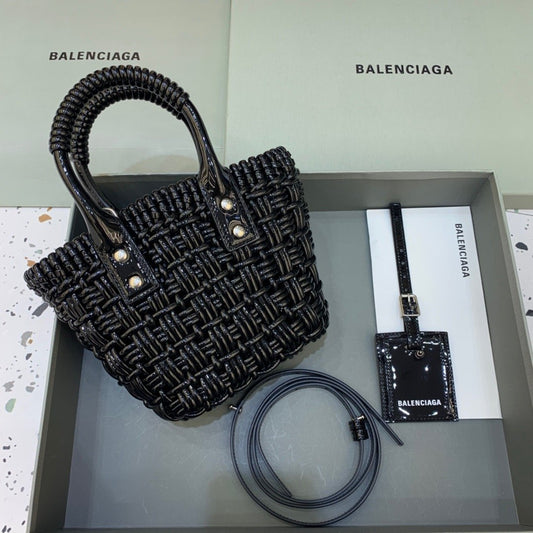 BLN-Ciaga Bistro XS Basket With Strap In Black , For Women,  Bags 16.1in/41Amelia6713422IE2Y1000