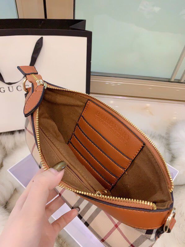 Burberry Bags - Bagsattire   218