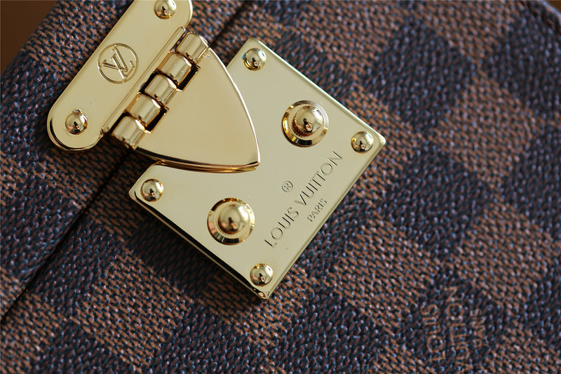 Fan Fashion Lu-Vi bags - 9344