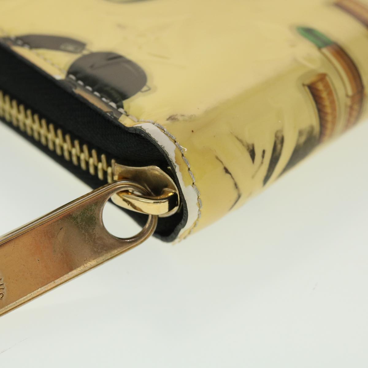 LOUIS VUITTON Vernis Nicolas Ghesquire Zippy Wallet White M50370 LV Auth 39244
