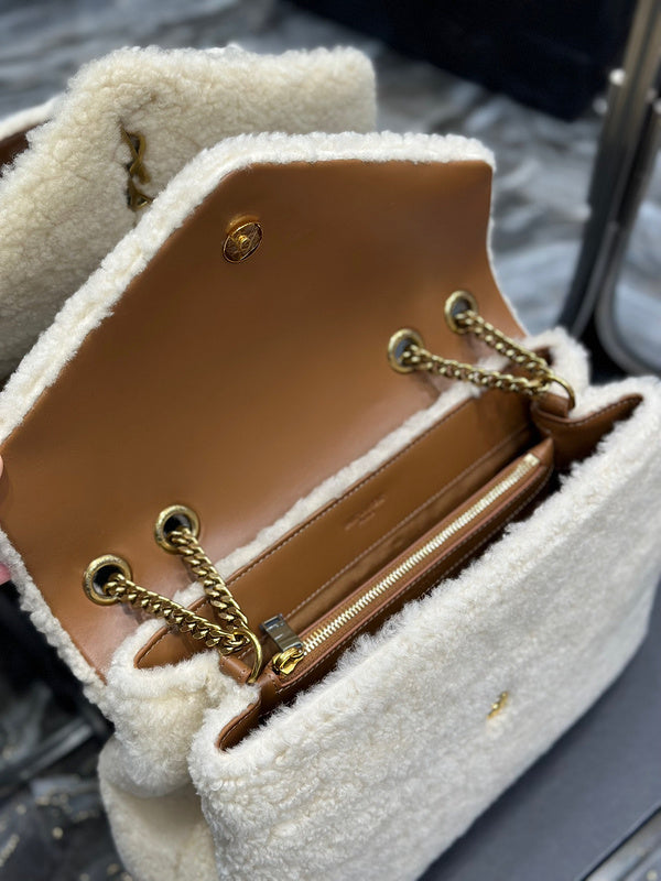 Amelia - YSL Bag - 3921