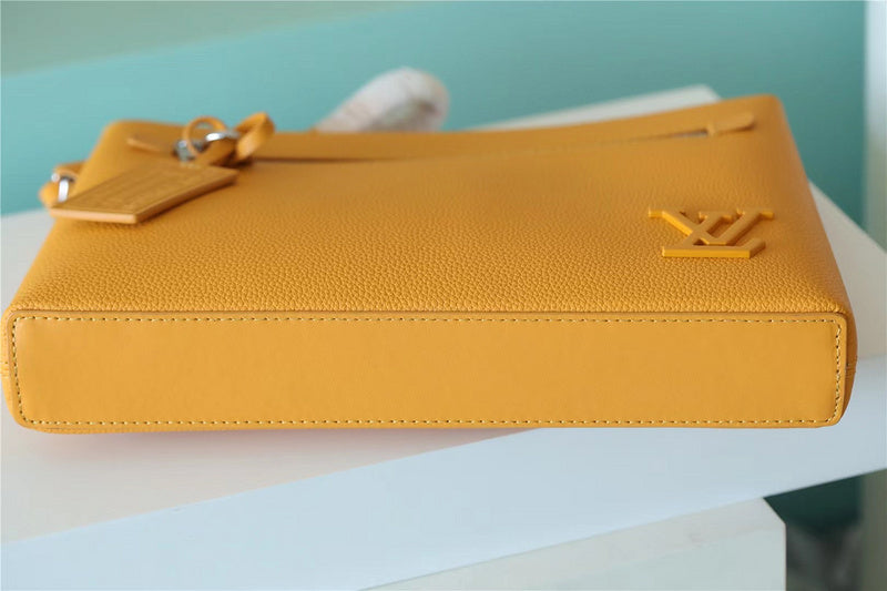 Fan Fashion Lu-Vi bags - 10689