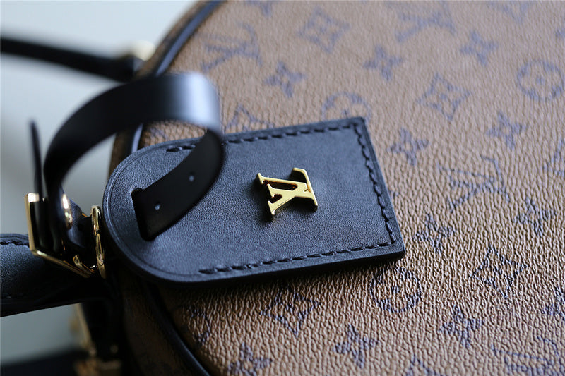 Fan Fashion Lu-Vi bags - 8320