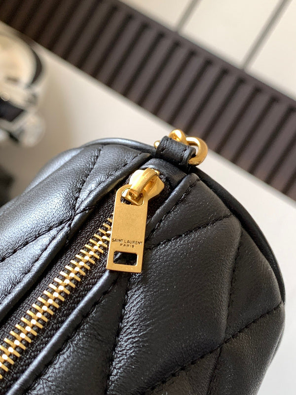 Amelia - YSL Bag - 4199