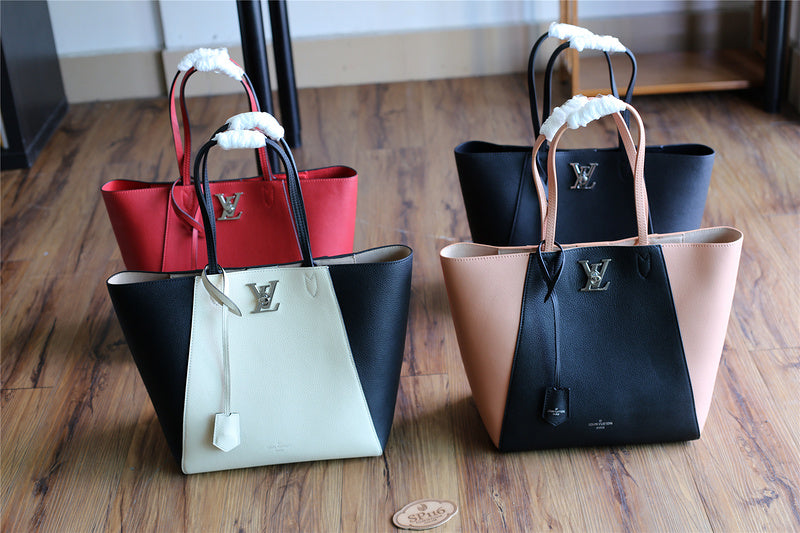 Fan Fashion Lu-Vi bags - 8242