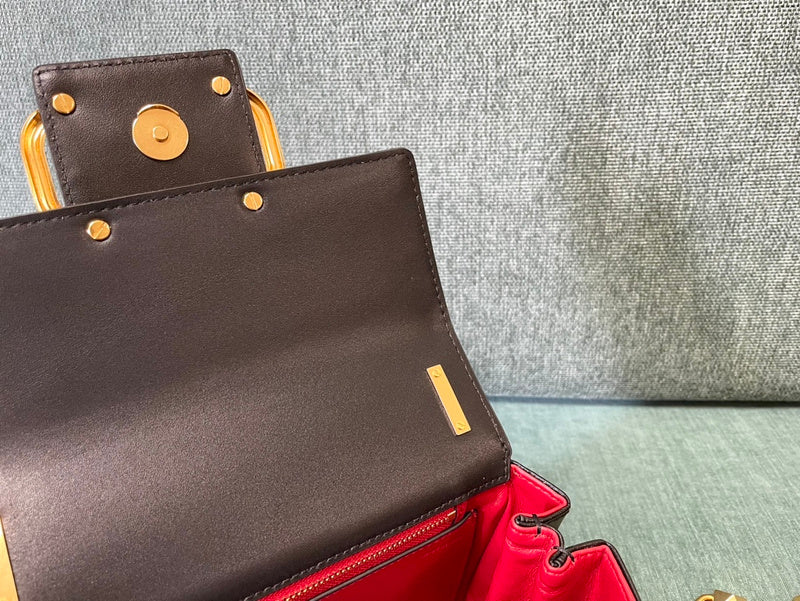 VAL LUXURY BAGS - FOR FASHION LOVERS  AFFORDABLE LUXURY BAGS- 557