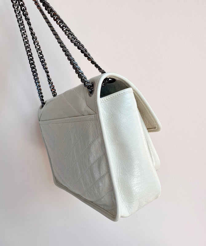 Amelia - YSL Bag - 3731