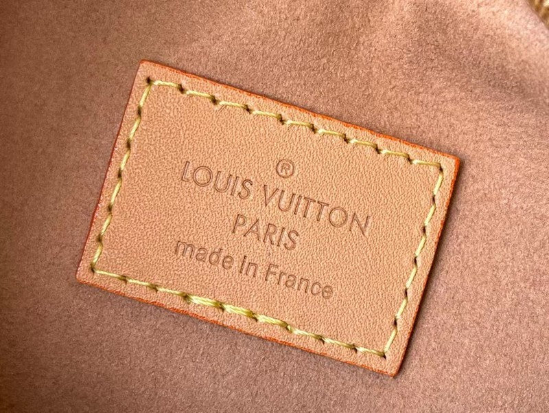 Fan Fashion Lu-Vi bags - 17080