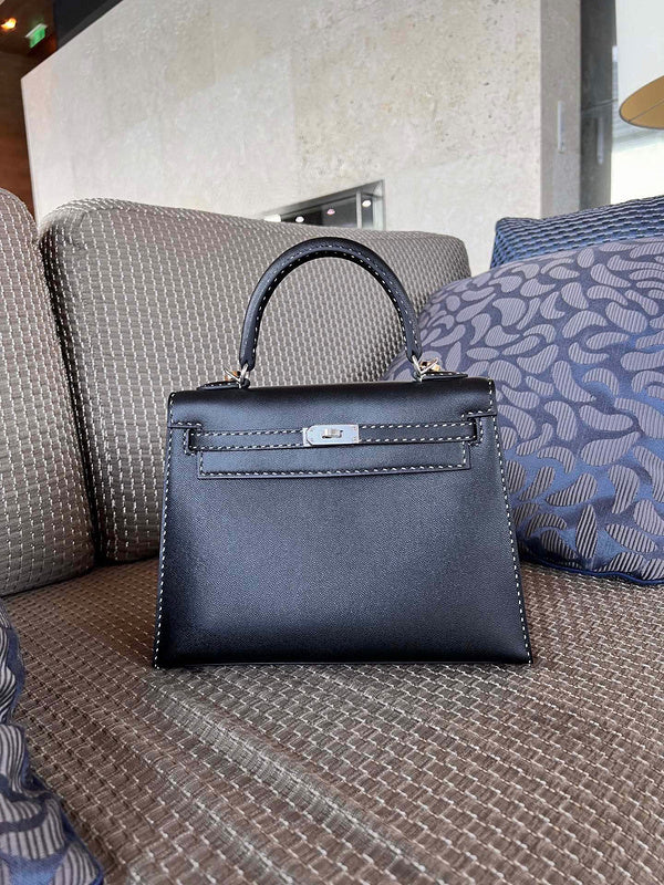 Amelia - HMS Bags - 1525