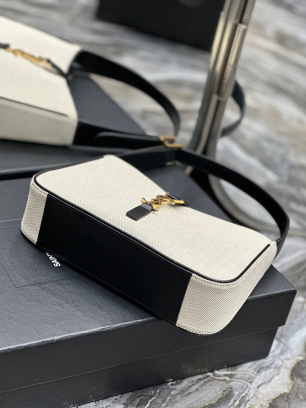 Amelia - YSL Bag - 2499