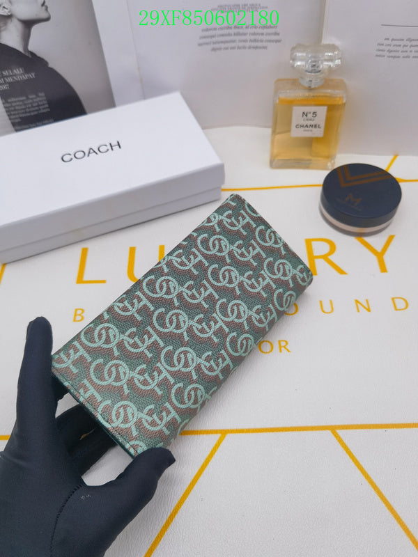 Amelia - CAH Wallet - 005