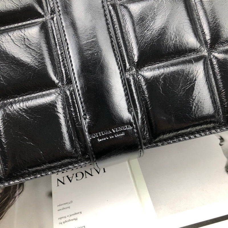 B-VENETA STYLISH HANBAGS FOR WOMEN - 350