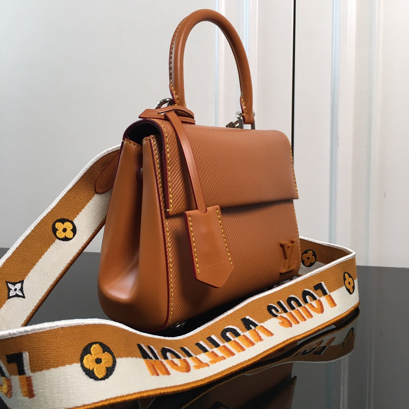 Fan Fashion Lu-Vi bags - 17243