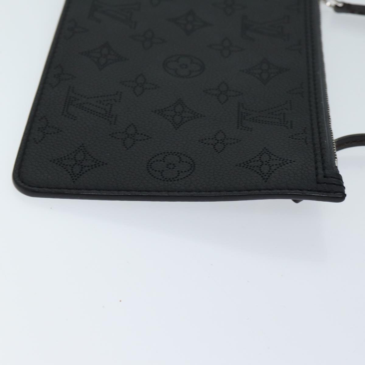 Louis Vuitton Pochette Neverfull  Leather Clutch Bag