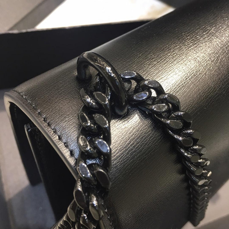 Amelia - YSL Bag - 2680