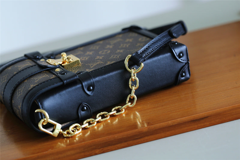 Fan Fashion Lu-Vi bags - 9052