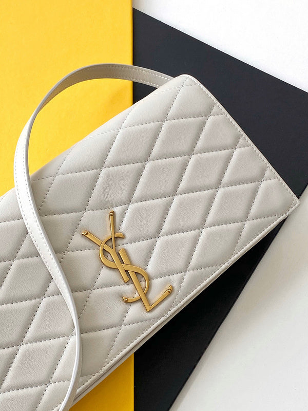 Amelia - YSL Bag - 4171
