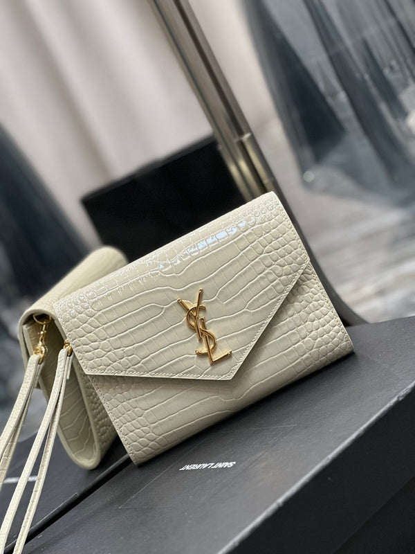 Amelia - YSL Bag - 3955