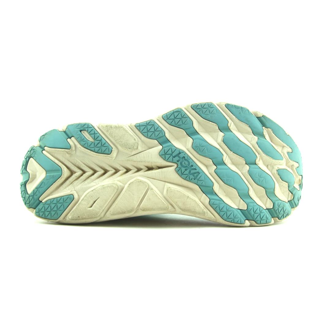 HOKA ONE ONE  CLIFTON 8