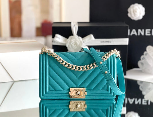 CHL - Medium Boy Handbag Blue For Women 9.8in/25AmeliaA67086