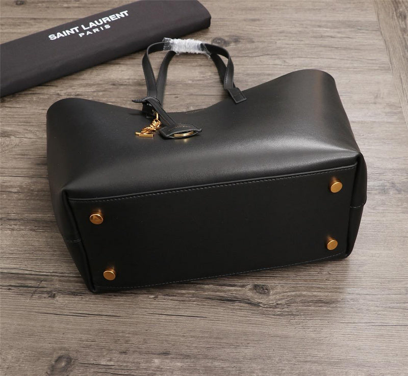 Amelia - YSL Bag - 2833