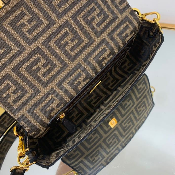 Amelia's Bag Gallery - VAR Bags - 197