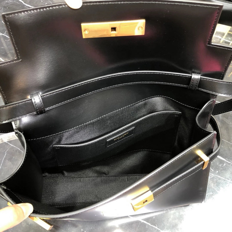 Amelia - YSL Bag - 3823