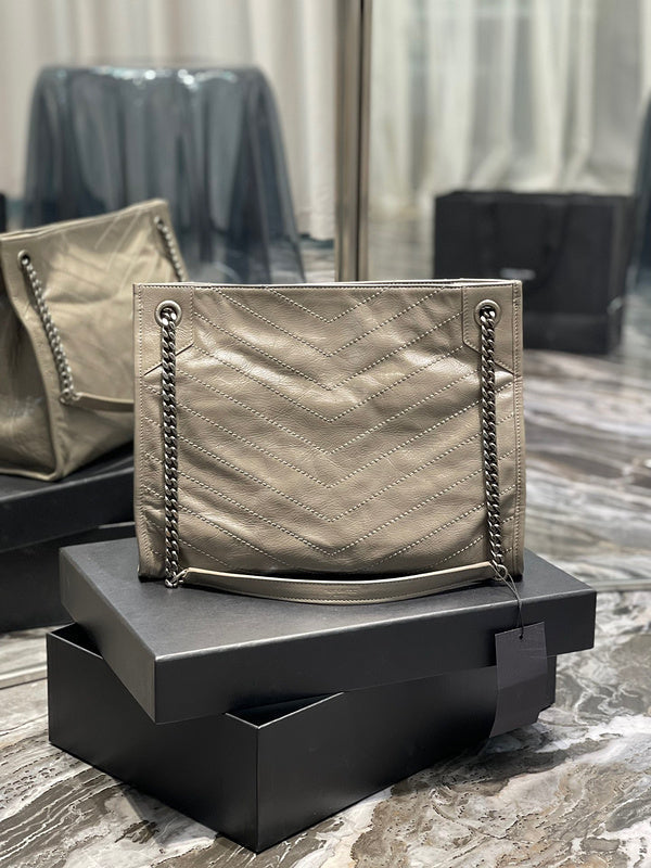 Amelia - YSL Bag - 3949