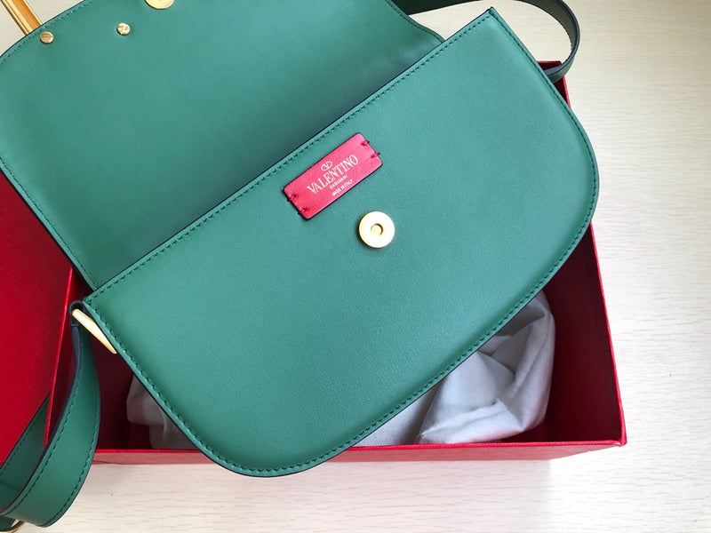 VAL LUXURY BAGS - FOR FASHION LOVERS  AFFORDABLE LUXURY BAGS- 1322