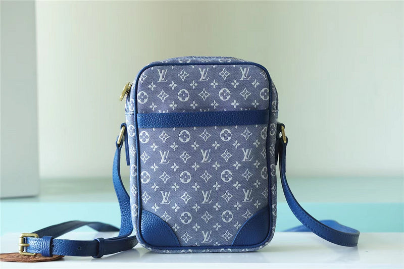 Fan Fashion Lu-Vi bags - 9900