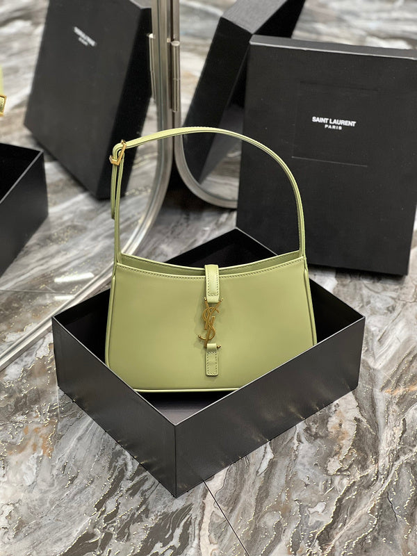 Amelia - YSL Bag - 2477