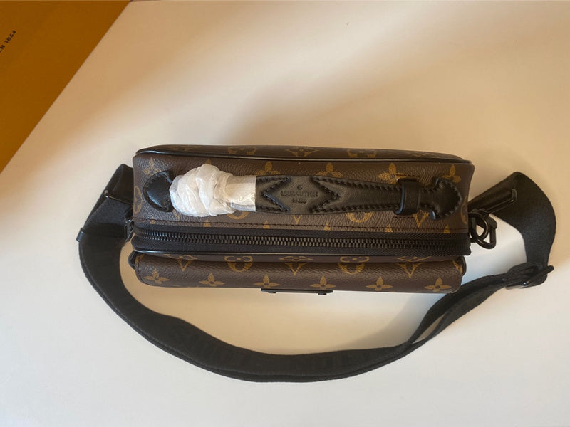 Fan Fashion Lu-Vi bags - 17526