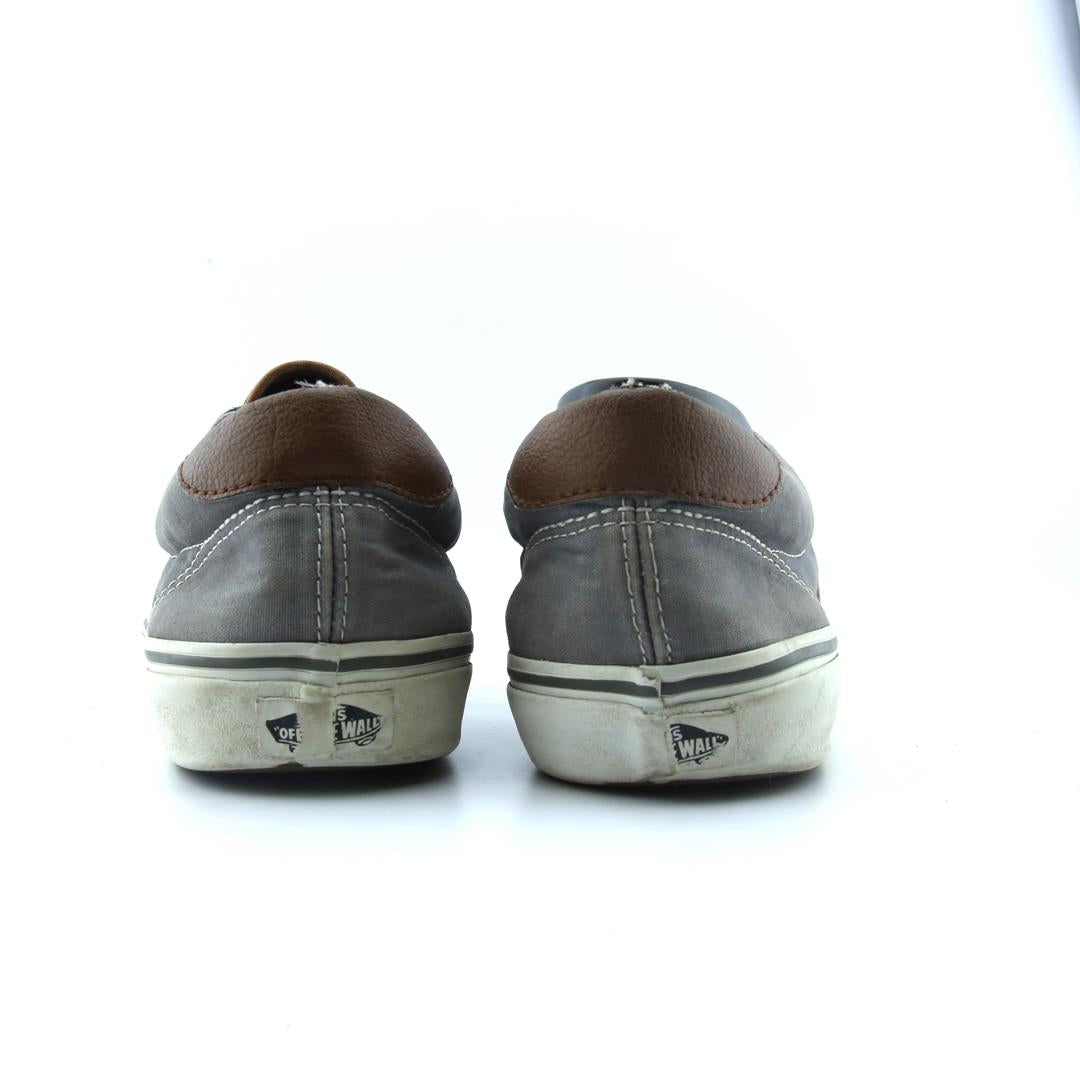 VANS AUTHENTIC