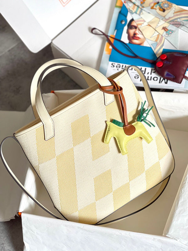 Amelia - HMS Bags - 1781