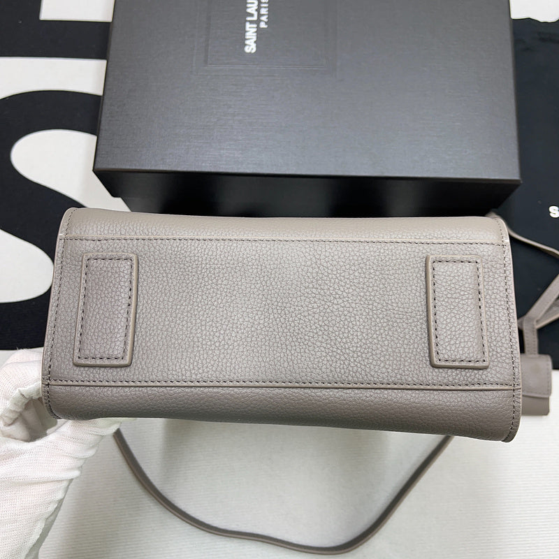 Amelia - YSL Bag - 2251