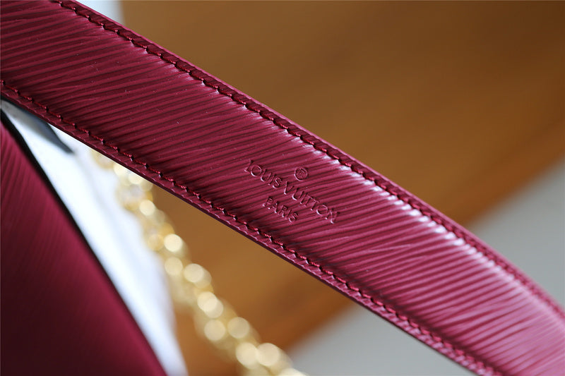 Fan Fashion Lu-Vi bags - 8520