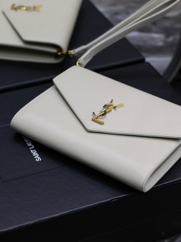 Amelia - YSL Bag - 2361