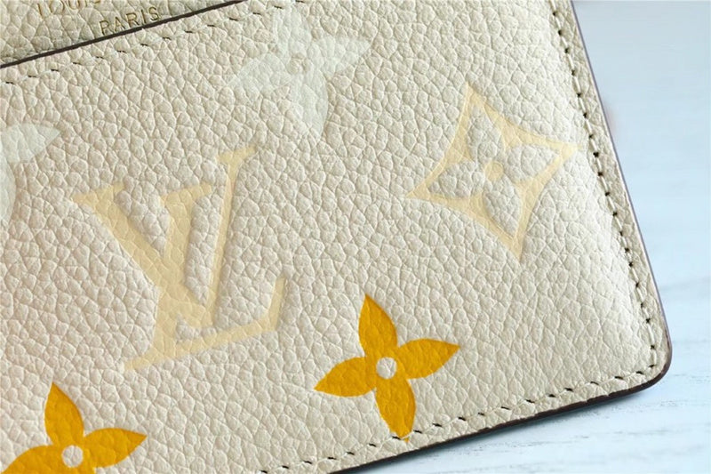 Fan Fashion Lu-Vi bags - 8938